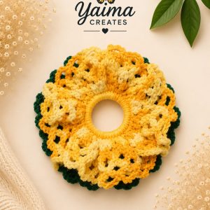 Solros – stor handvirkad scrunchie.