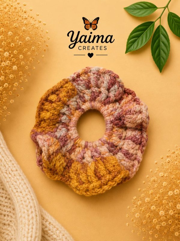 Canela – stor handvirkad scrunchie i varma nyanser