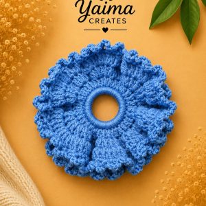 Cielo Azul – stor ljusblå handvirkad scrunchie