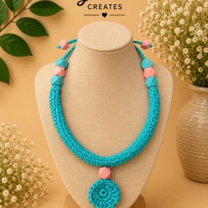 Caribe – handgjort virkat halsband i turkos och rosa